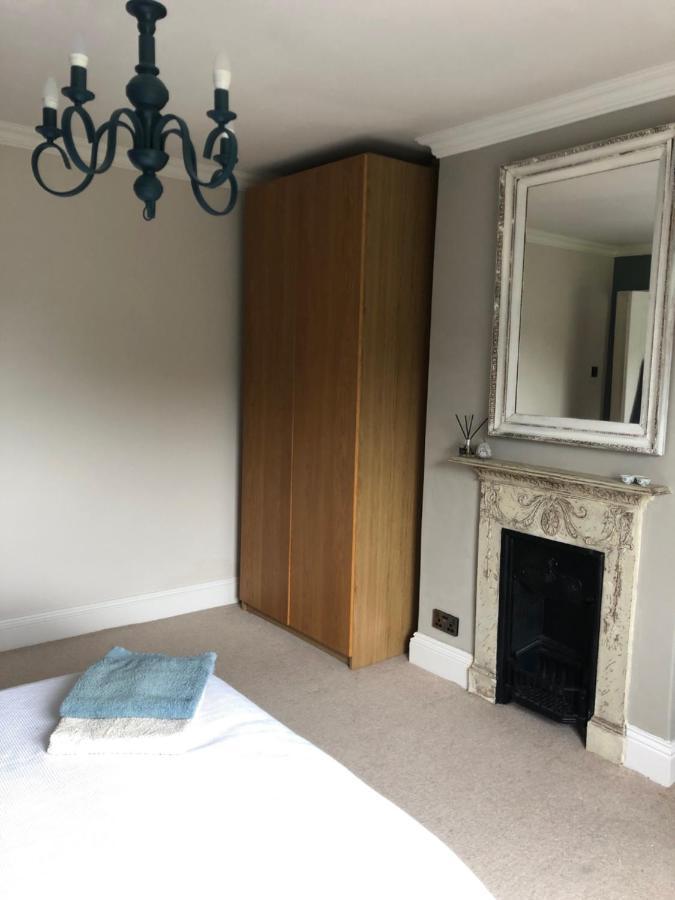 Balcarres, Rodborough Avenue Bed and Breakfast Stroud  Exteriör bild